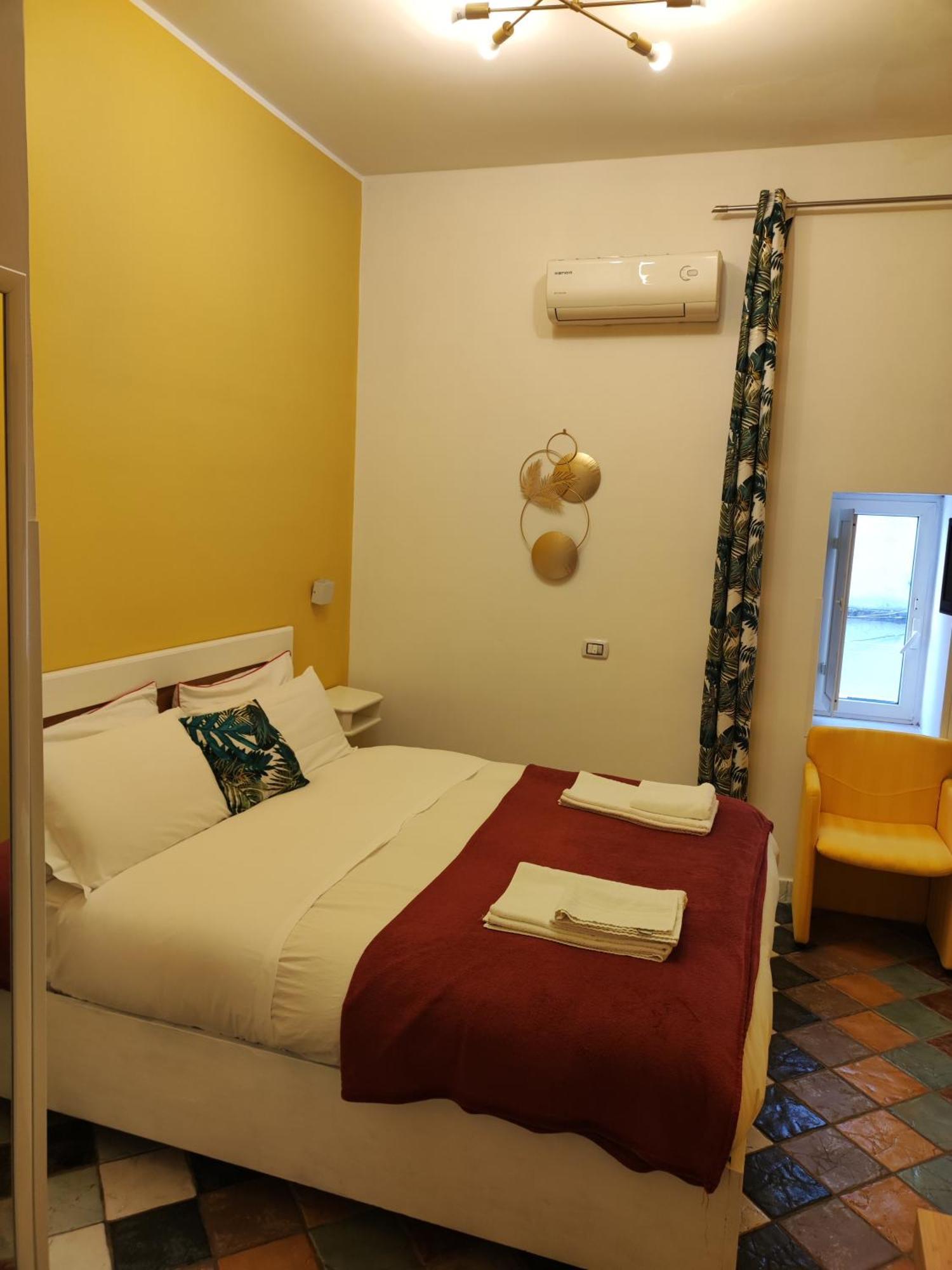 Firenze32 Bed and Breakfast Neapel Rum bild